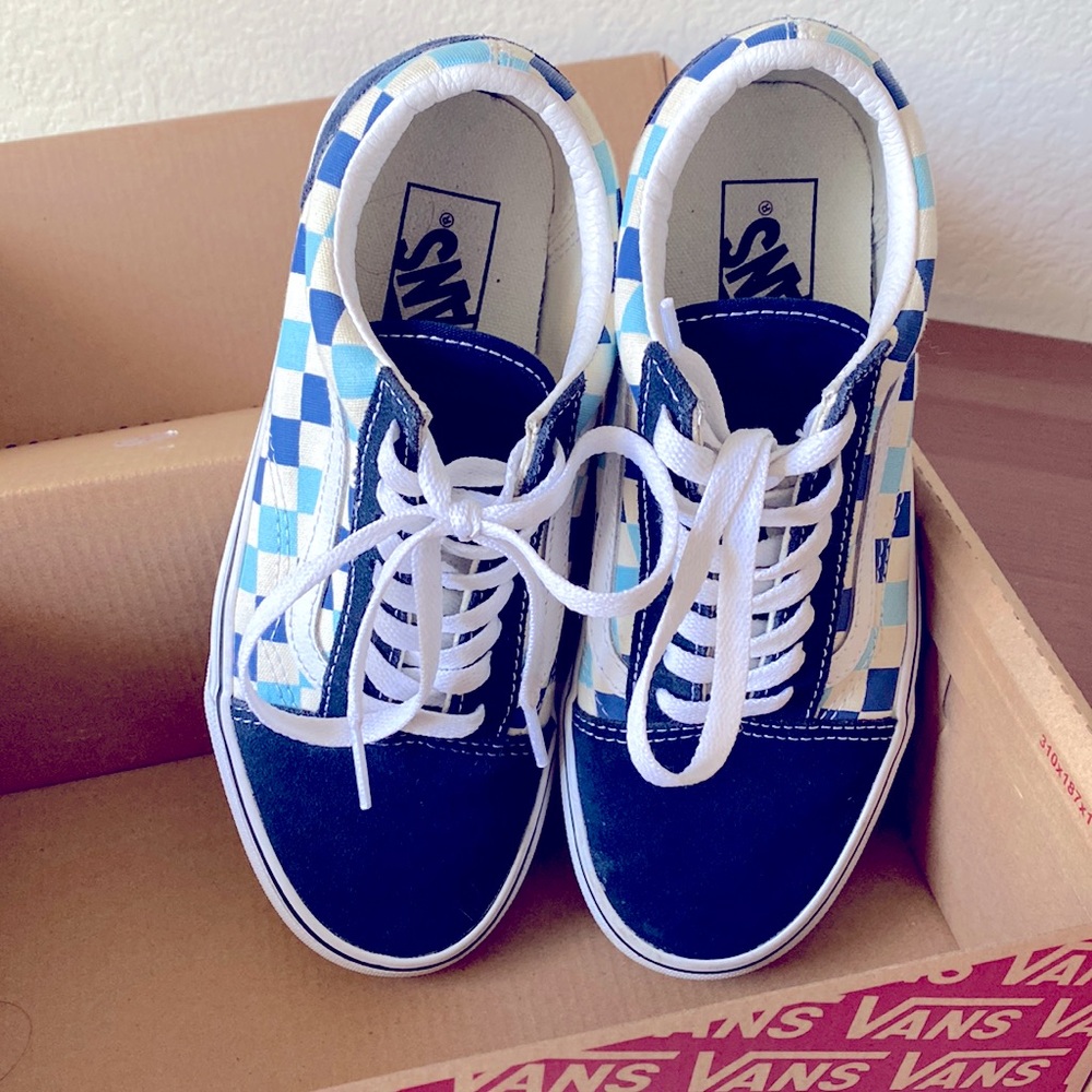Checkered navy blue suede and leather Vans